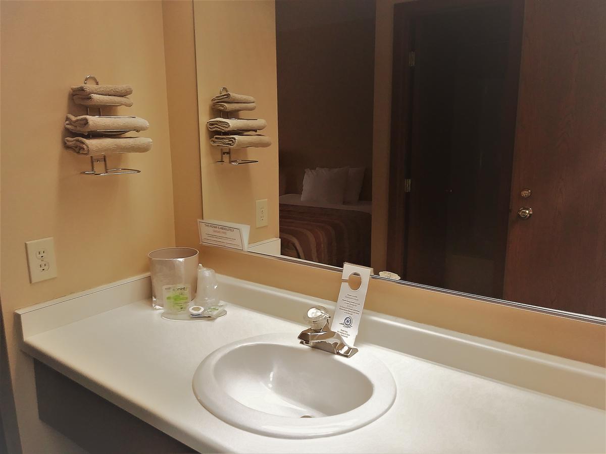 Sunrise Inn Hotel Mondovi Zewnętrze zdjęcie